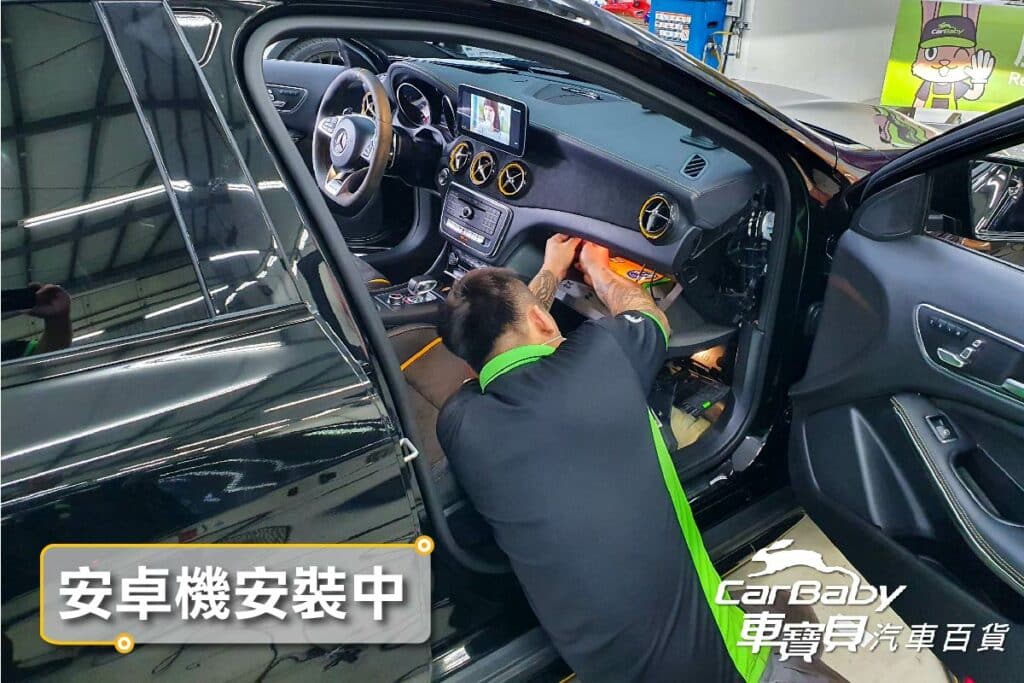 賓士Mercedes-Benz GLA 45 升級ROCKER 8核心4+64g安卓主機+HANKOOK韓泰輪胎 Steve K127 235/35R20吋性能胎,安裝於車寶貝汽車百貨五權西店。